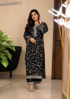 Zehra – 2PC Embroidered Lawn Set