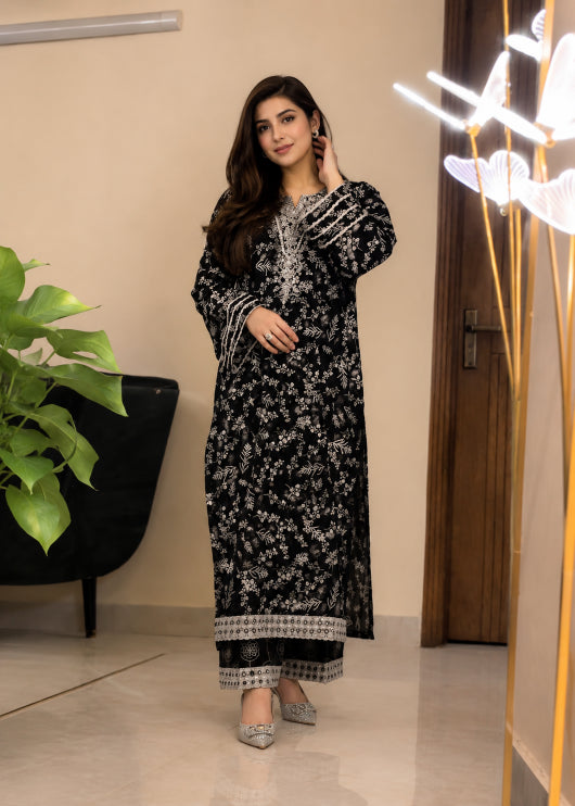 Zehra – 2PC Embroidered Lawn Set