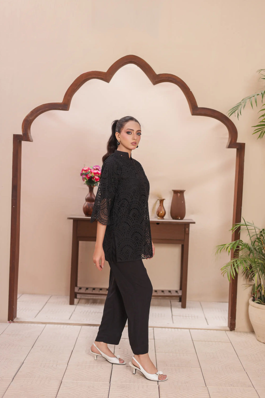 BLACK SCHIFFLI COORD SET