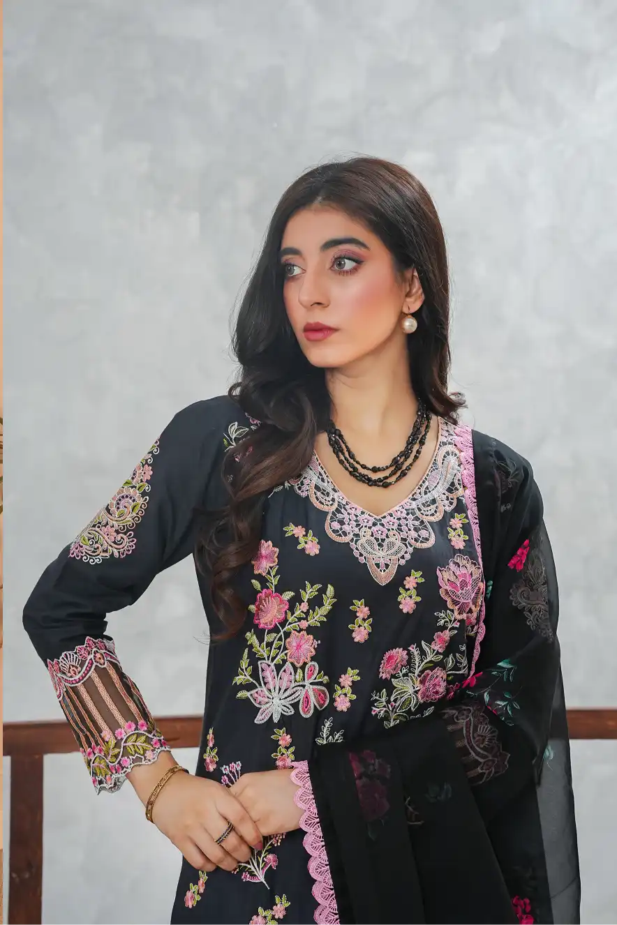 Floral Tapestry - 3pc Embriodered