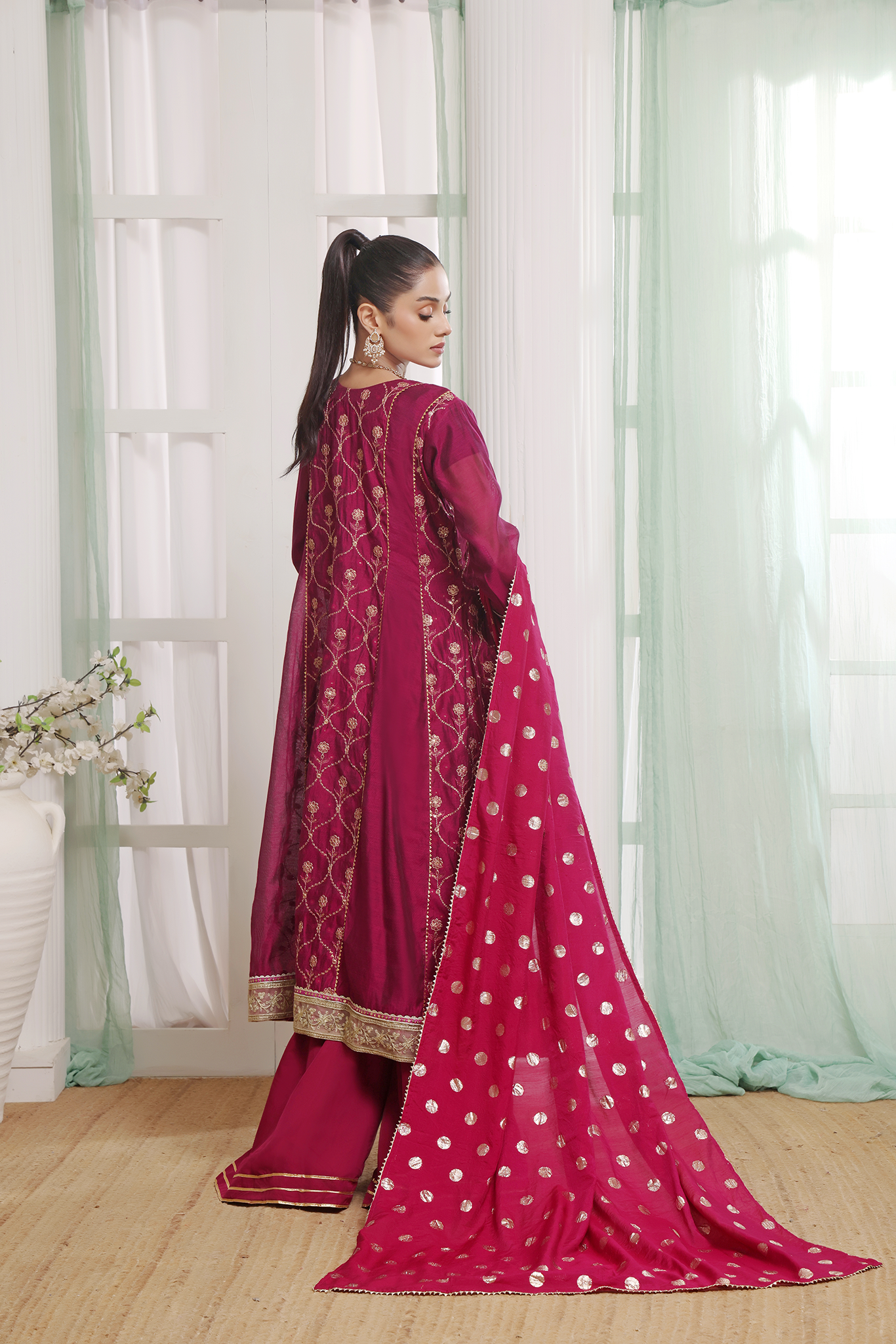 Gul e Gulnaar – 3pc Embroidered Formal