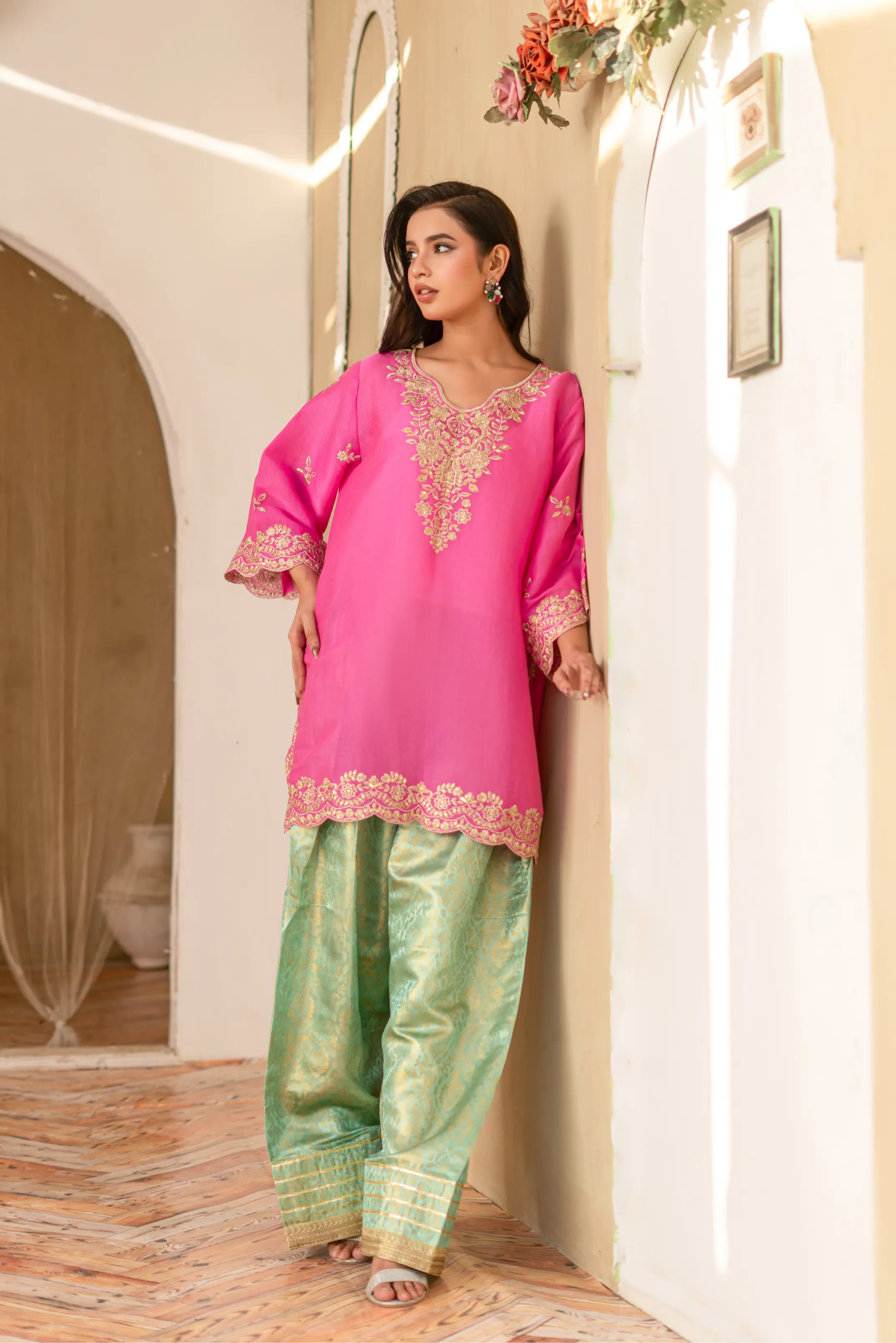 GULRANG - Farshi Shalwar Suit