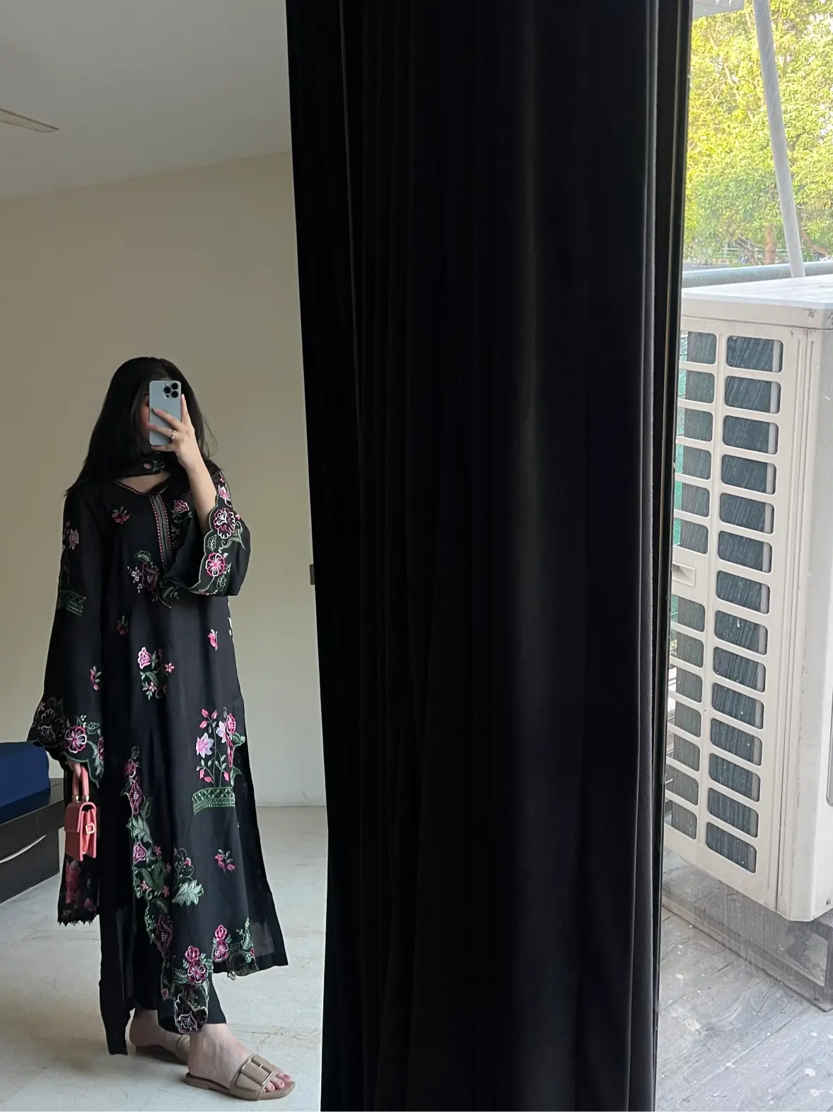 Mehr e Gul - 3pc Embriodered Silk
