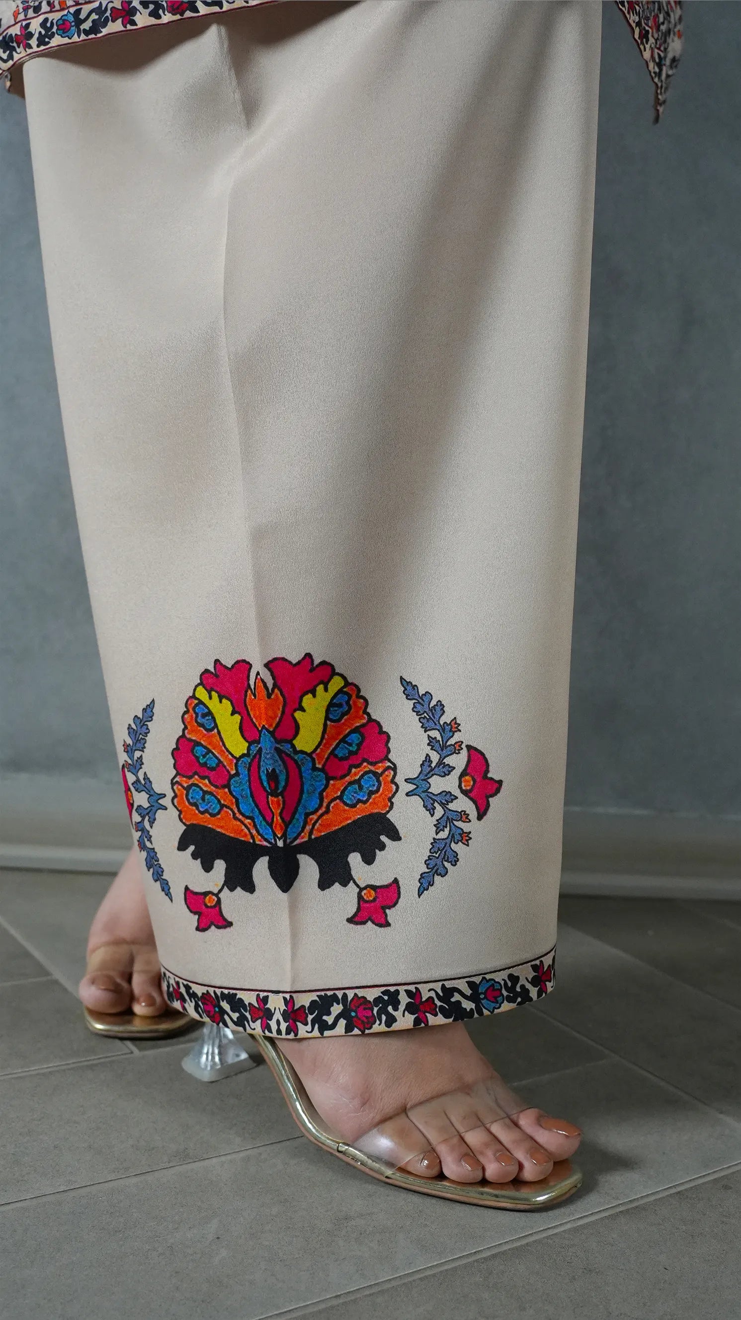 Nura Grape Drape