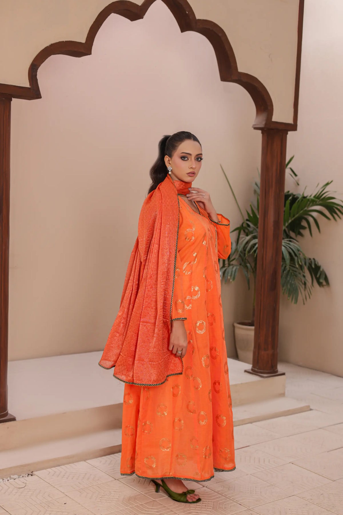 Rangrez Angrakha 2Pc Madiha Gohar – With Dupatta