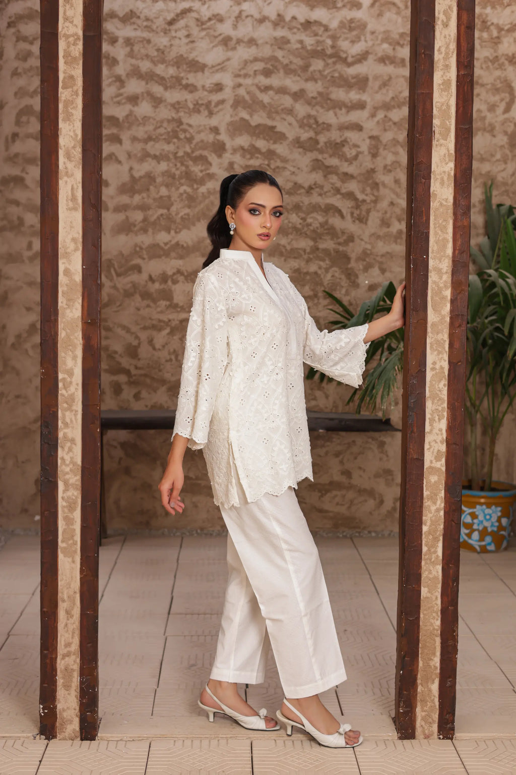 IVORY SCHIFFLI COORD SET
