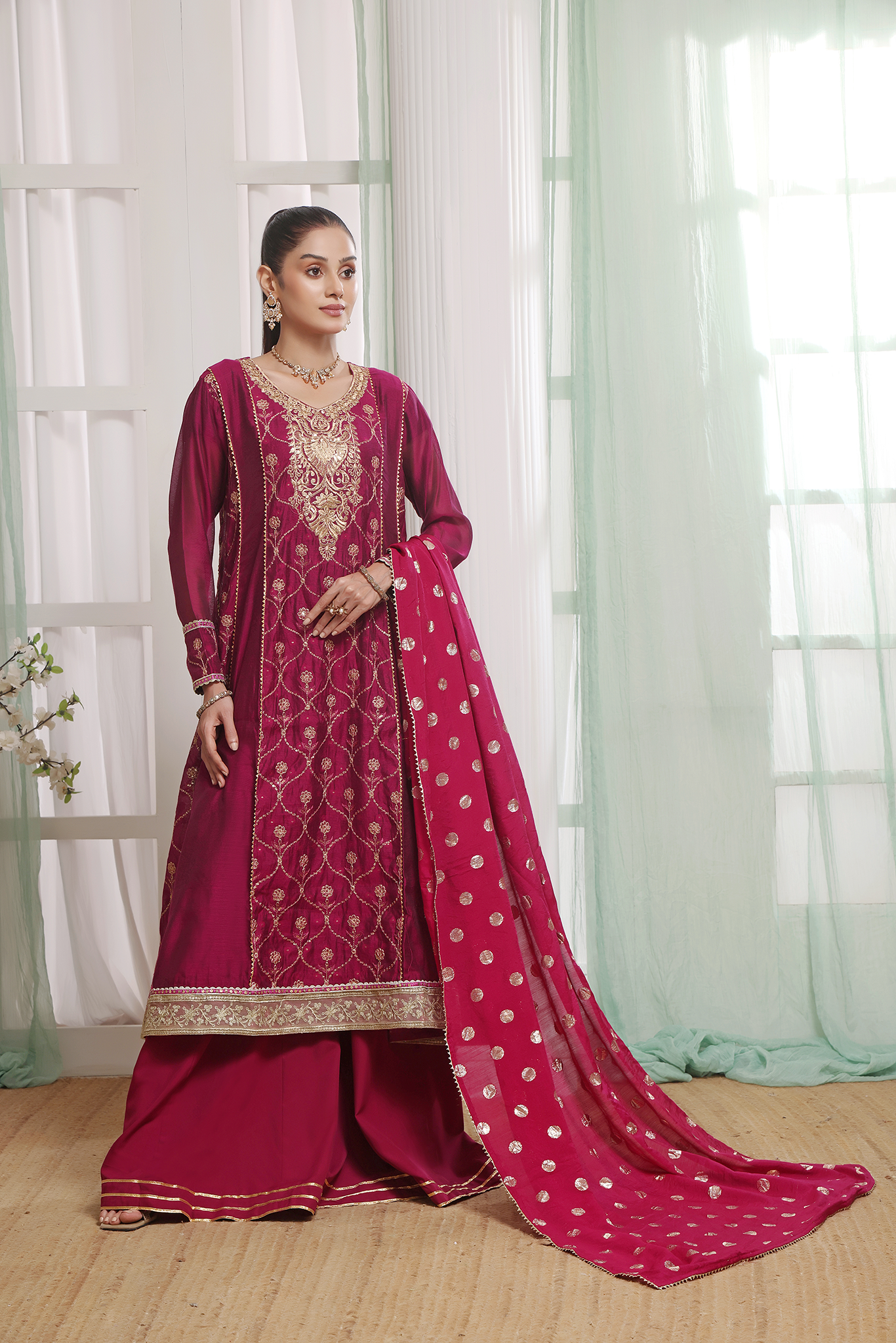 Gul e Gulnaar – 3pc Embroidered Formal